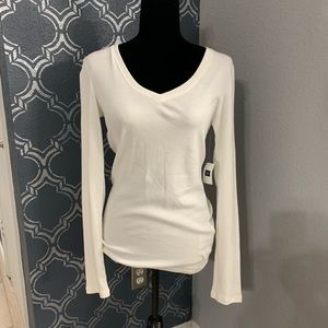 NWT Gap Long Sleeved Tee